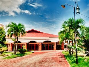 La Hacienda Grande Hotel Roxas City Esterno foto